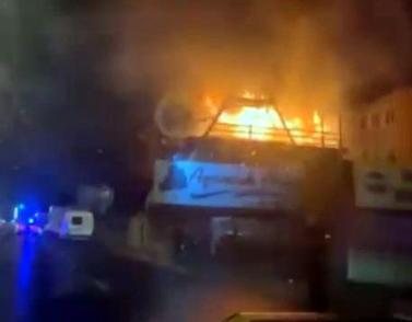 Avcılar’da ahşap atölyesi alev alev yandı