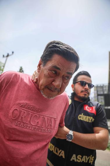 Savcı, oğlunu 37 bıçak darbesiyle öldüren baba için ağırlaştırılmış müebbet istedi