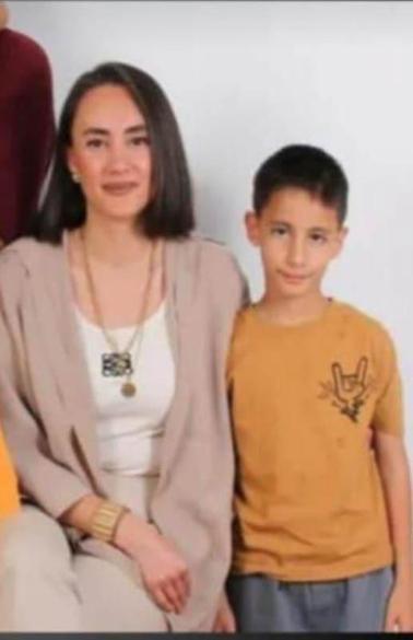 Ankarada kazada ölen Merve öğretmen ve oğlu toprağa verildi