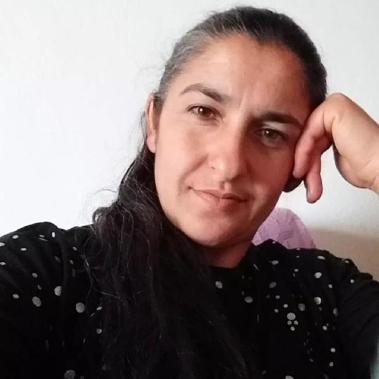 Tartıştığı eşini tabancayla öldürüp, intihar etti