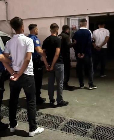 Ankarada yol verme tartışmasında sürücüyü bıçakla yaralayan 4 şüpheli gözaltında