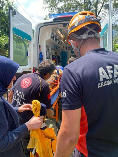 Çay yüklediği ilkel teleferikte elektrik akımına kapılan çiftçi, hayatını kaybetti