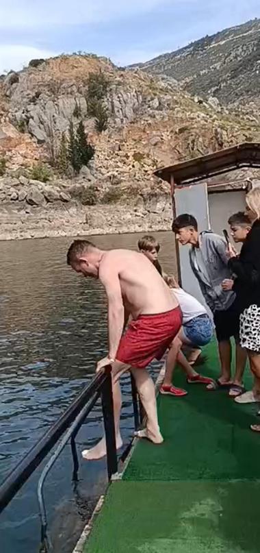 3 gündür aranan İrlandalı turistin baraj gölüne girdiği görüntüler ortaya çıktı