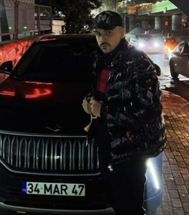Beşiktaş’ta motosikletle otomobile çarparak takla atan 2 kişi öldü; kaza anı kamerada