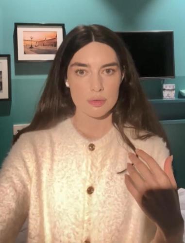 Beşiktaşta model ve kick boks sporcusu Büşra Karakaşın Partide turist kadını darbetti iddiasına soruşturma