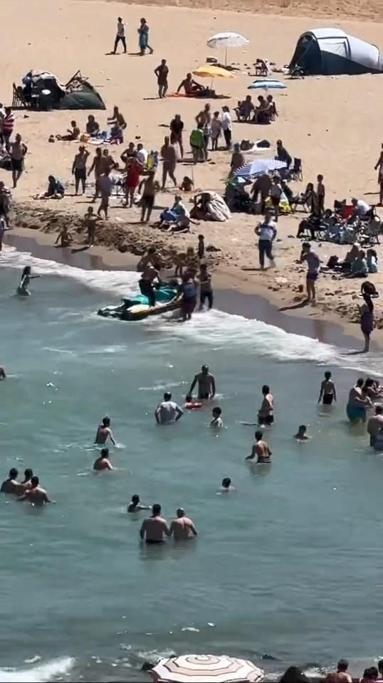 Sarıyerde boğulma tehlikesi geçiren kişi hastaneye kaldırıldı