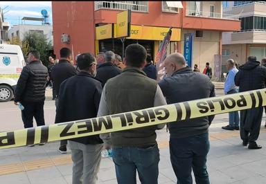 Önce komşusu anne ve oğlunu, ardından büfeciyi öldürdü; vurularak yakalandı