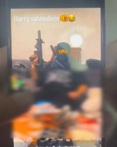 Esenyurtta yaptırdığı dövmeyi beğenmeyen şüpheli, dövme stüdyosuna kurşun yağdırdı