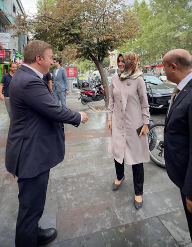 Vali Aydoğdudan, öğrencisi için burs isteyen öğretmene başarı belgesi