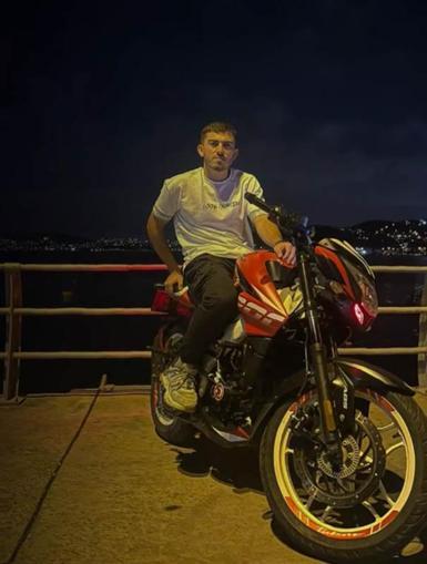 Eyüpsultan’da 20 yaşındaki motosiklet sürücüsü hayatını kaybetti; kaza anı kamerada