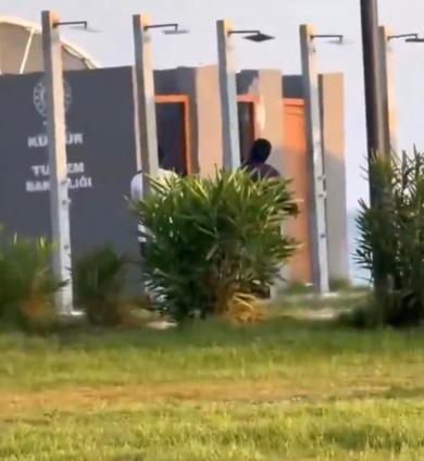 Plajda tesettürlü kadınları görüntüleyip hakaret edenlere soruşturma