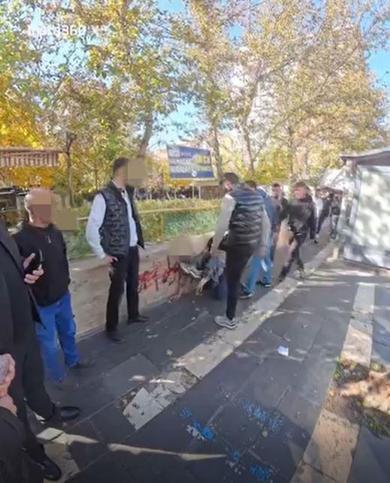 Yengesine mesaj atıp buluşmaya çağıran kişiyi dövüp tabancayla bacağından vurdu