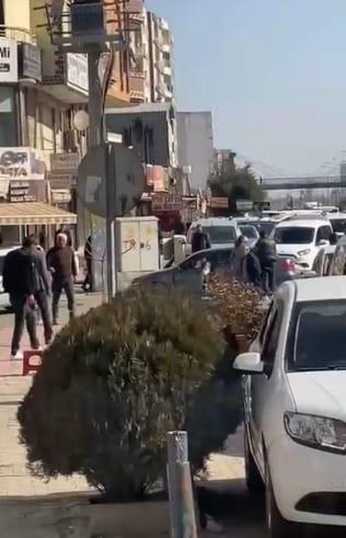 Mardin’de, sokak ortasında silahlı kavga kamerada: 1 yaralı