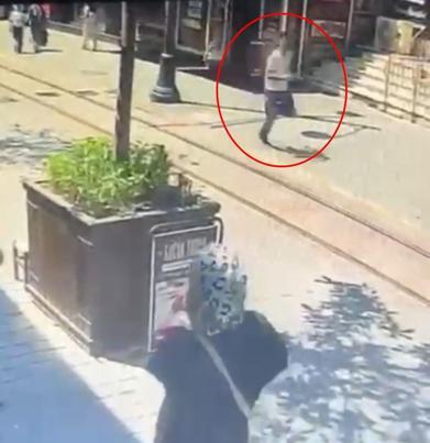 Mağazadan 100 bin liralık telefonu alıp kaçan şüpheliyi polis yakaladı