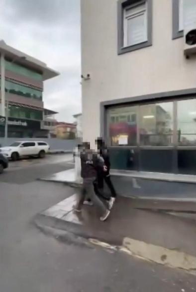 Sancaktepe’de silahlı saldırı hazırlığındaki şüpheli yakalandı