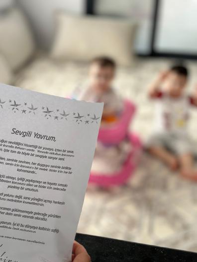 Bakan Göktaştan koruyucu aile yanında kalan çocuklara mektup