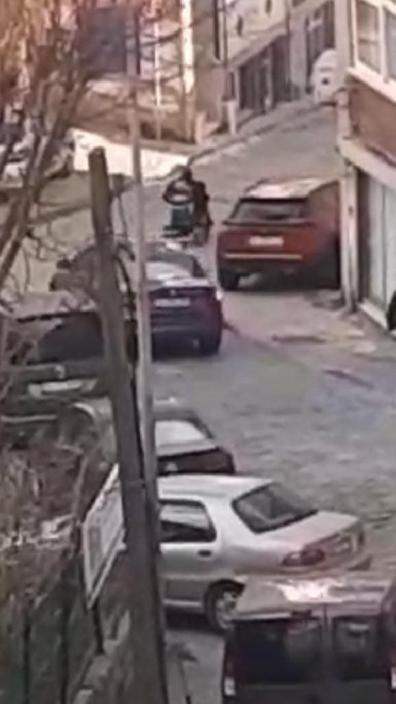 Fatihte tekerlekli sandalye ile gelip eski eşini vuran saldırgan adliyeye sevk edildi