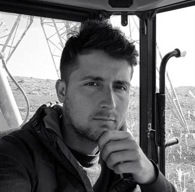Manisa’da iki kamyonun çarpıştığı kazada sürücüler öldü, 1 yaralı