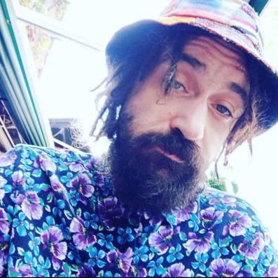 Beyoğlu’nda İngiliz John Paul misafir kaldığı evde ölü bulundu