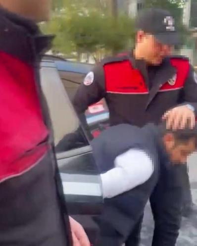 Beyoğlunda 26 yıl kesinleşmiş cezası olan mahkum denetimde yakalandı