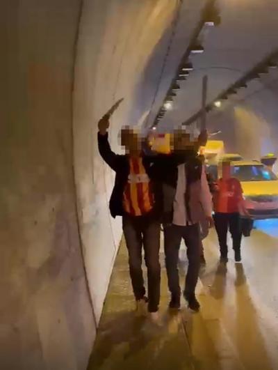 Döner bıçağıyla şampiyonluk kutlamasına 2 gözaltı