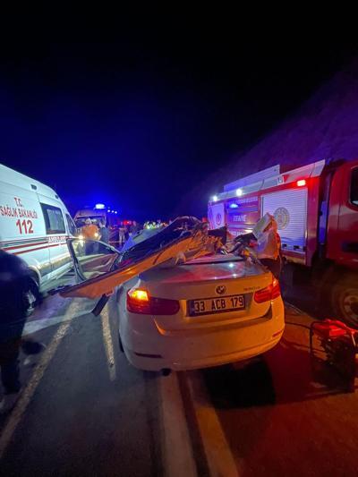 Mersin’de otomobil, kamyona çarptı: 1 ölü, 1 yaralı