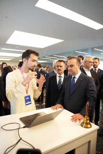 Eğitmensiz Yazılım Okulu 42 Türkiye ilk mezunlarını verdi