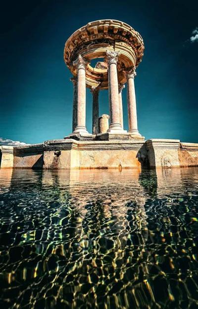 Kışın üzeri kapatılan Medusa mozaiği ziyarete açıldı