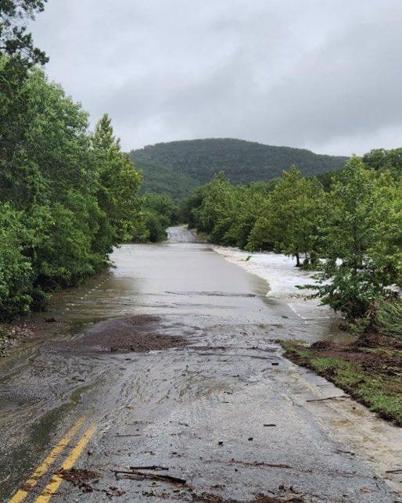 Texas’ta etkili olan selde hayatını kaybedenlerin sayısı 82’ye yükseldi