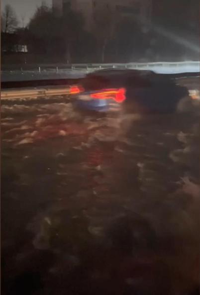 İstanbulda sağanak etkili oluyor