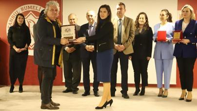 İstanbul Rumeli Üniversitesi’nde ‘’Güçlü Kadın’’ paneli düzenlendi