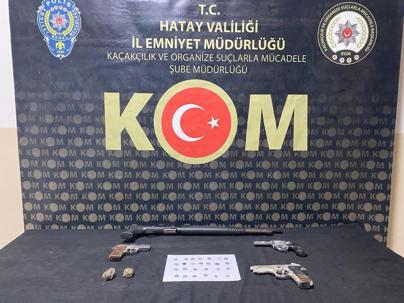 Kargoda Helenistik döneme ait 26 sikke ele geçirildi