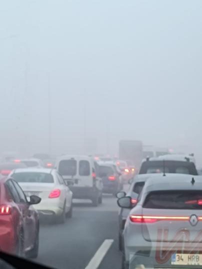 İstanbulda etkili olan sis havadan görüntülendi