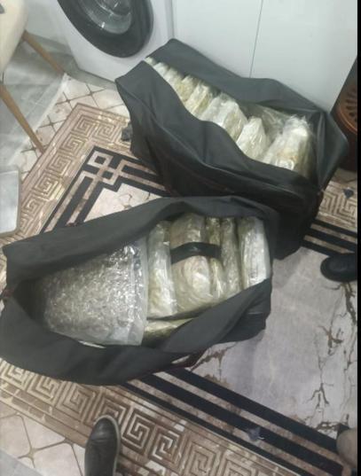 Esenyurtta kavgada husumetlisine ateş etti; yoldan geçeni öldürdü