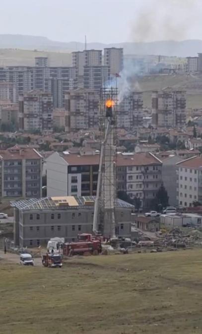 Ankarada sağanak ve şiddetli rüzgar etkili oldu