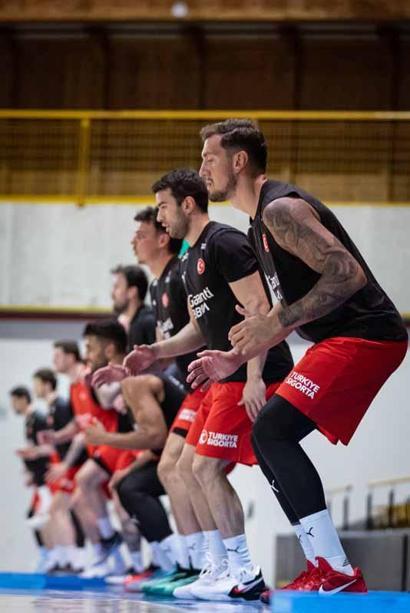 A Erkek Milli Basketbol Takımı Avrupa Şampiyonası hazırlıklarına Bormio’da başladı