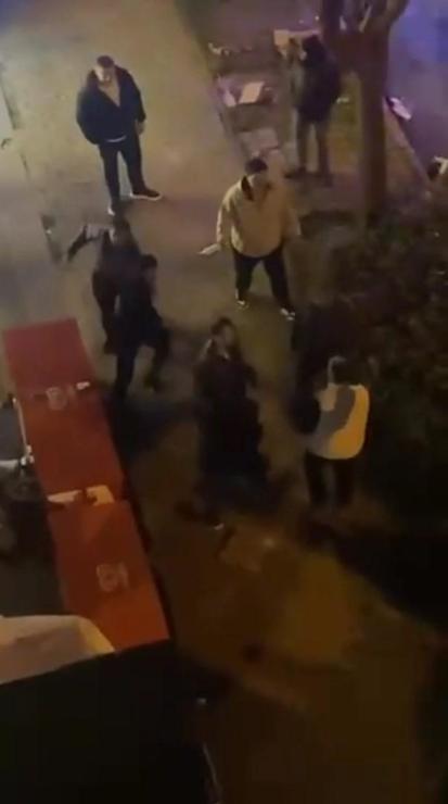 Başakşehir’de trafik kazası sonrası sopalı kavga; polis havaya uyarı ateşi açtı