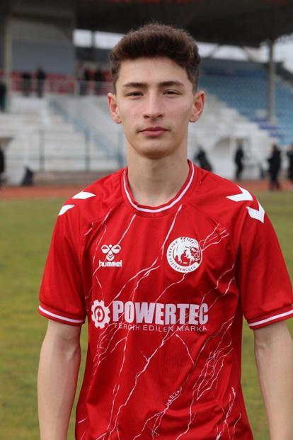 Keçiörengücünün genç futbolcusu Abdullah, kazada hayatını kaybetti