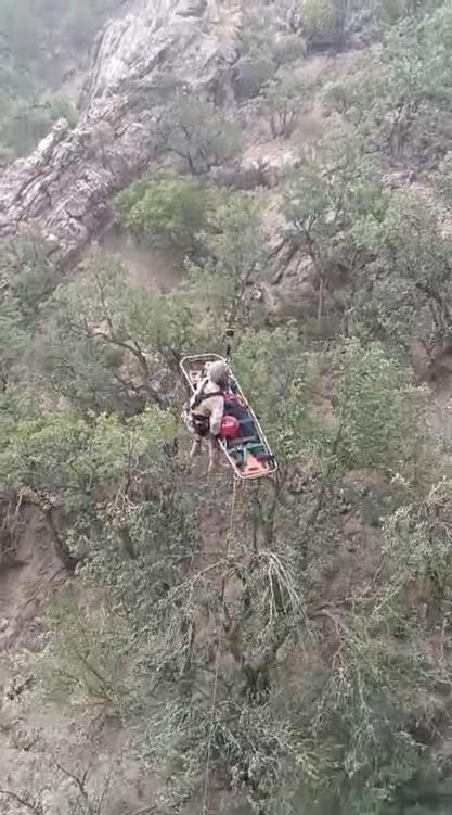 Gabar Dağında düşüp yaralandı, askeri helikopterle alındı