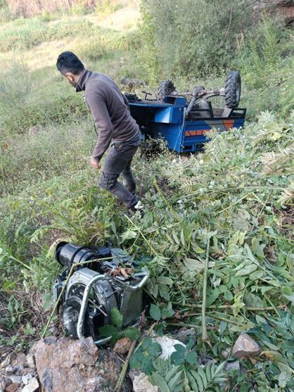 Tarım aracı 80 metreden yuvarlandı: 1 ölü