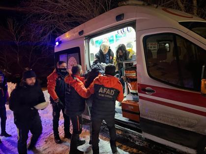 Nefes darlığı çeken hasta, AFADa ait amfibi araçla kurtarıldı