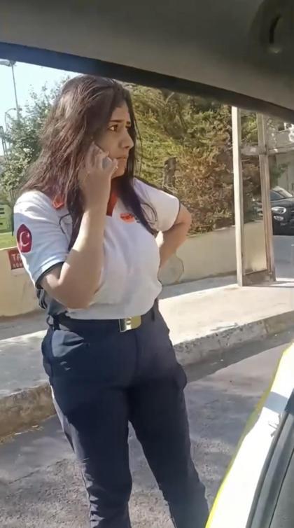 Beylikdüzü’nde Iraklı kadın doktorla taksici arasında ücret tartışması: Yardım edin beni kaçırıyor