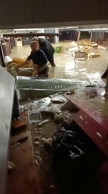 Osmaniyede 2 kişinin öldüğü selin ilk anları cep telefonu kamerasında