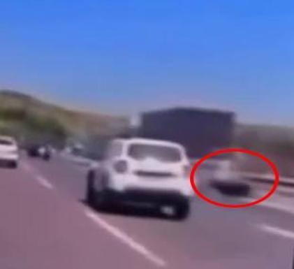 Sosyal medya ünlüsünün öldüğü motosiklet kazası kamerada