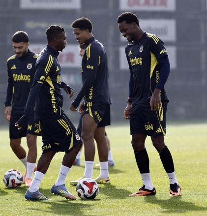 Fenerbahçe, Rams Başakşehir FK maçının hazırlıklarına başladı