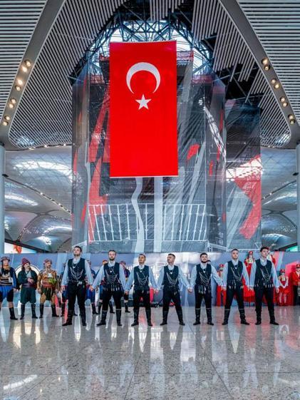 İstanbul Havalimanında Cumhuriyet Bayramı coşkusu