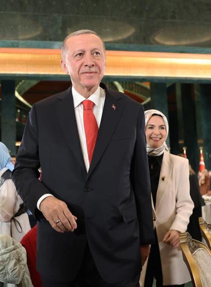 Cumhurbaşkanı Erdoğan: Bizim kültürümüzde devlet hem anadır hem babadır
