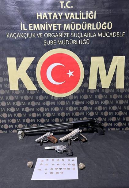 Kargoda Helenistik döneme ait 26 sikke ele geçirildi