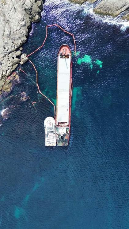 Bakan Uraloğlu: Karaya oturan gemiden 35 metreküp yakıtı güvenle tahliye ettik