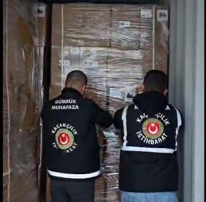 İstanbulda 310,5 milyon liralık kaçak elektronik sigara ele geçirildi